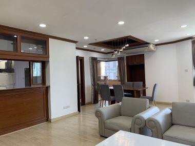 For rent at Fifty Fifth Tower 45,000THB/month 3Bedroom 2 Bathroom Fully furnished