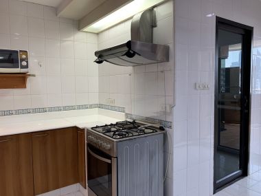 For rent at Fifty Fifth Tower 45,000THB/month 3Bedroom 2 Bathroom Fully furnished