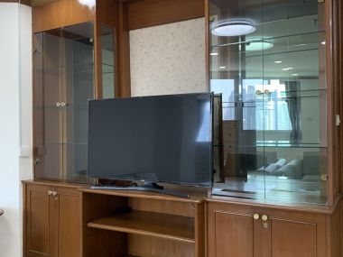 For rent at Fifty Fifth Tower 45,000THB/month 3Bedroom 2 Bathroom Fully furnished