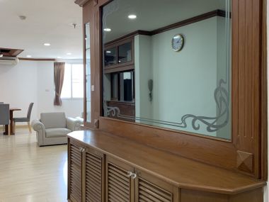 For rent at Fifty Fifth Tower 45,000THB/month 3Bedroom 2 Bathroom Fully furnished