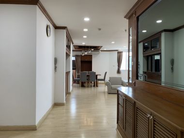 For rent at Fifty Fifth Tower 45,000THB/month 3Bedroom 2 Bathroom Fully furnished