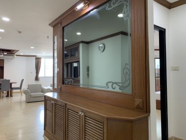 For rent at Fifty Fifth Tower 45,000THB/month 3Bedroom 2 Bathroom Fully furnished