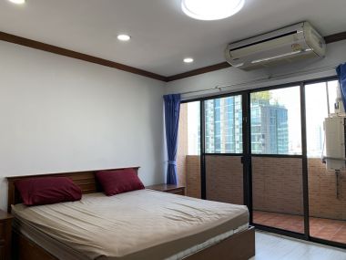 For rent at Fifty Fifth Tower 45,000THB/month 3Bedroom 2 Bathroom Fully furnished