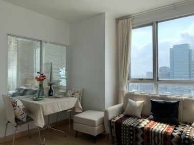 For sale at Life @ Ratchada - Suthisan 1 Bedroom 1 Bathroom 3,960,000THB All include Fully furnished