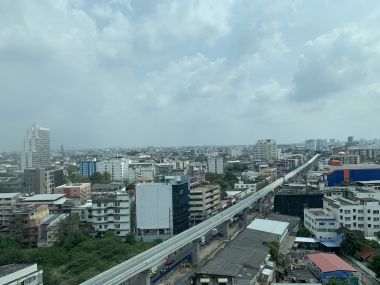 For rent at Life @Ratcha 1 Bedroom 1 Bathroom 13,000THB/month All include Fully furnished