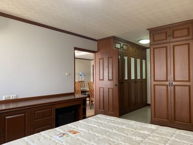 คอนโดให้เช่า Top View Tower เพียง 42,000บาท/เดือน ขนาด 130 ตรม.3 ห้องนอน 2 ห้องน้ำ 130 ตรม. ห้องใหญ่อยู่สบาย ใกล้ BTS พระโขนง เฟอร์นิเจอร์ครบพร้อมเข้าอยู่