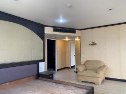 ปล่อยขาย Waterford Park Sukhumvit 53 ในราคาขายเพียง 9,000,000 บาท รวมค่าใช้จ่ายทุกอย่าง 2 ห้องนอน 2 ห้องน้ำ 120ตรม. เฟอร์นิเจอร์ครบพร้อมเข้าอยู่
