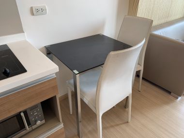 For sale and rent at Rhythum Sukhumvit 50 1 Bedroom 1 Bathroom 17,000THB/month 4,850,000 All include Fully furnished code 2931