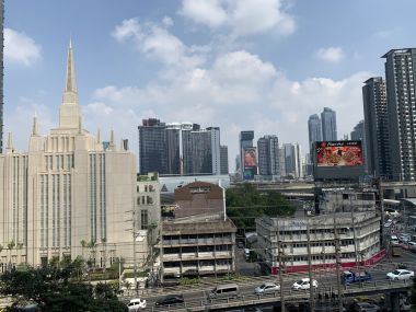 ปล่อยเช่า! Q ASOKE ในราคาเพียง 30,000 บาท/เดือน 2 ห้องนอน 1 ห้องน้ำ 46ตรม. ใกล้ MRT เพรชบุรี เฟอร์นิเจอร์ครบพร้อมเข้าอยู่ รหัส 2933