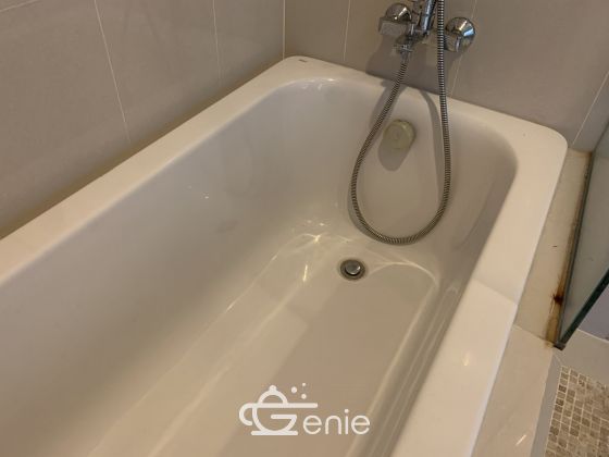 For rent at Q Asoke 1 Bedroom 1 Bathroom 29,000THB/month Fully furnished code 2934