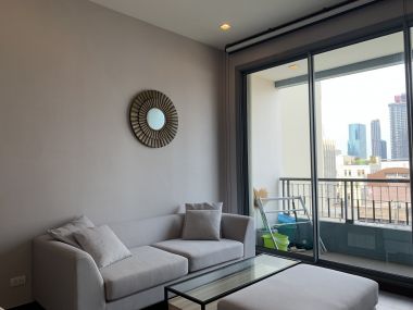 ปล่อยเช่า! Q ASOKE ในราคาเพียง 40,00บาท/เดือน 2 ห้องนอน 2 ห้องน้ำ 65ตรม. ใกล้ MRT เพรชบุรี เฟอร์นิเจอร์ครบพร้อมเข้าอยู่ รหัส 2935