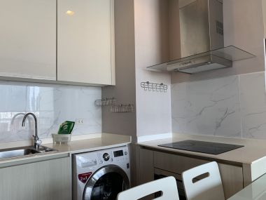 ปล่อยเช่า! Q ASOKE ในราคาเพียง 40,00บาท/เดือน 2 ห้องนอน 2 ห้องน้ำ 65ตรม. ใกล้ MRT เพรชบุรี เฟอร์นิเจอร์ครบพร้อมเข้าอยู่ รหัส 2935