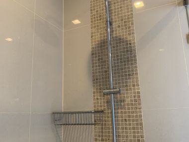 ปล่อยเช่า! Q ASOKE ในราคาเพียง 40,00บาท/เดือน 2 ห้องนอน 2 ห้องน้ำ 65ตรม. ใกล้ MRT เพรชบุรี เฟอร์นิเจอร์ครบพร้อมเข้าอยู่ รหัส 2935