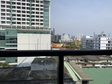 ปล่อยเช่า The Lofts Ekkamai 25,000  บาท   1 ห้องนอน 1 ห้องน้ำ ขนาด 35 ตร.ม. ใกล้ BTS เอกมัย รหัส 2949