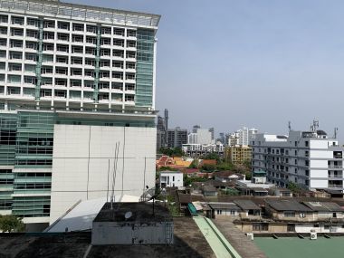 ปล่อยเช่า The Lofts Ekkamai 25,000  บาท   1 ห้องนอน 1 ห้องน้ำ ขนาด 35 ตร.ม. ใกล้ BTS เอกมัย รหัส 2949