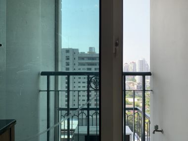 For Rent ! at Ivy thonglor   22,000 THB /month  1 Bedroom 1 Bathroom 37 Sqm.  Code  2963
