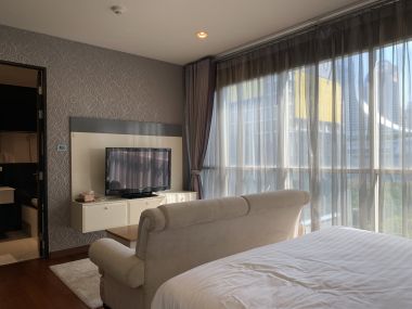 For Rent ! at The Address Chidlom  48,000  THB /month  2 Bedroom 2 Bathroom  81.8 Sqm.  Code 2972