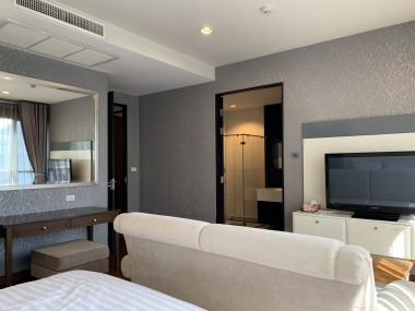 For Rent ! at The Address Chidlom  48,000  THB /month  2 Bedroom 2 Bathroom  81.8 Sqm.  Code 2972