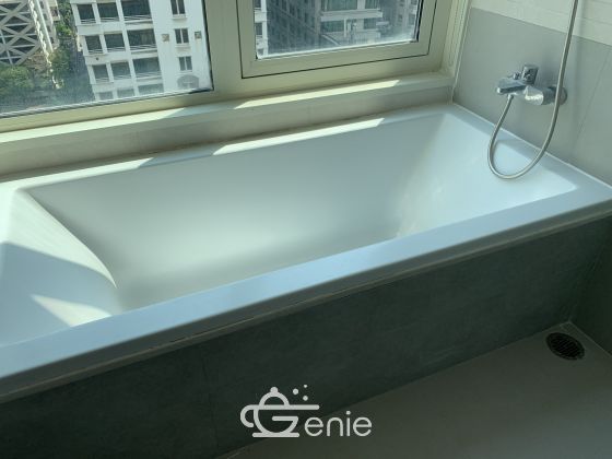For Rent ! at Q Langsuan 100,000 THB /month 2 Bedroom 2 Bathroom 106.31 Sqm. Code 2973