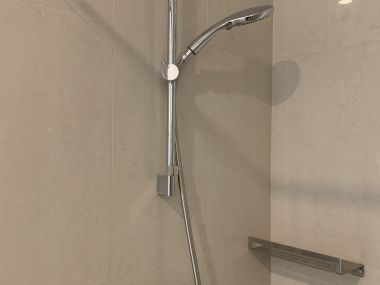 ปล่อยเช่า !  Q Langsuan  100,000 บาท/เดือน  2 Bedroom  2 ห้องน้ำ ขนาด 106.31 ตร.ม. ใกล้  BTS ราชดำริ รหัส 2973