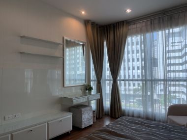 For Rent/Sale! at The Address Chidlom 11,800,000 (negotiable)  Transfer fee 50/50  40,000 THB/Month 1 Bedroom 1 Bathroom 57 Sqm. Fully furnished Code 2974