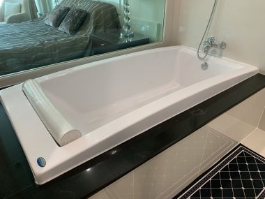 For Rent/Sale! at The Address Chidlom 11,800,000 (negotiable)  Transfer fee 50/50  40,000 THB/Month 1 Bedroom 1 Bathroom 57 Sqm. Fully furnished Code 2974