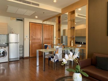 For Rent/Sale! at The Address Chidlom 10,400,000  Transfer fee 50/50  35,000 THB/Month 1 Bedroom 1 Bathroom 56.75 Sqm. Fully furnished Code 2975