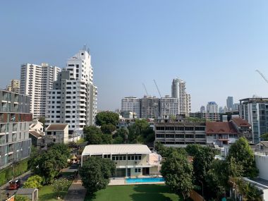 For Rent ! at The Alcove Sukhumvit 49  25,000  THB /month  1 Bedroom 1 Bathroom  50.4 Sqm.  Code 2976