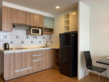 For Rent ! at The Alcove Sukhumvit 49  25,000  THB /month  1 Bedroom 1 Bathroom  50.4 Sqm.  Code 2976