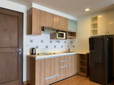 For Rent ! at The Alcove Sukhumvit 49  25,000  THB /month  1 Bedroom 1 Bathroom  50.4 Sqm.  Code 2976