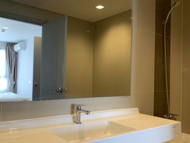 For sale/rent ! Ideo Sukhumvit 93 6,950,000 baht / half transfer fee Rent 35,000 baht 2 always 2 Caribbean Size 52.28 sq m. Near BTS Bang Chak Code 2983