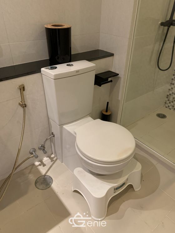 For sale / rent !City resort sukhumvit 11 8,000,000 baht / half transfer fee Rent 30,000 1 bedrooms, 1 bathroom Size 66.08 sq m. Near BTS Nana Chak Code 2987
