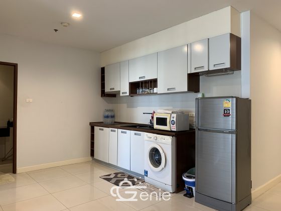For sale / rent !City resort sukhumvit 11 8,000,000 baht / half transfer fee Rent 30,000 1 bedrooms, 1 bathroom Size 66.08 sq m. Near BTS Nana Chak Code 2987