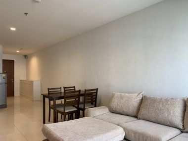 For sale / rent !City resort sukhumvit 11 8,000,000 baht / half transfer fee Rent 30,000 1 bedrooms, 1 bathroom Size 66.08 sq m. Near BTS Nana Chak Code 2987