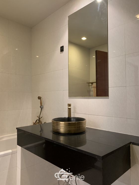 For sale / rent !City resort sukhumvit 11 8,000,000 baht / half transfer fee Rent 30,000 1 bedrooms, 1 bathroom Size 66.08 sq m. Near BTS Nana Chak Code 2987