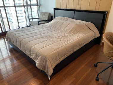 For sale / rent !City resort sukhumvit 11 8,000,000 baht / half transfer fee Rent 30,000 1 bedrooms, 1 bathroom Size 66.08 sq m. Near BTS Nana Chak Code 2987