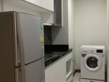 ขายด่วน! (พร้อมผู้เช่า) Sky Walk เพียง 7,900,000บาท ค่าโอนคนละครึ่ง 2 ห้องนอน 1 ห้องน้ำ 50ตรม. ใกล้ BTS พระโขนง เฟอร์นิเจอร์ครบพร้อมเข้าอยู่ (ราคาต่อรองได้) PROP000299