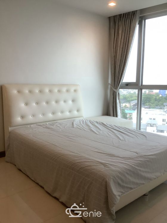 For sale with tenant at Sky Walk 2 Bedroom 1 Bathroom 7,900,000THB Transfer50/50 Fully furnished (can negotiate) PROP000299