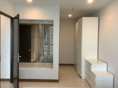 ขายด่วน! (พร้อมผู้เช่า) Sky Walk เพียง 7,900,000บาท ค่าโอนคนละครึ่ง 2 ห้องนอน 1 ห้องน้ำ 50ตรม. ใกล้ BTS พระโขนง เฟอร์นิเจอร์ครบพร้อมเข้าอยู่ (ราคาต่อรองได้) PROP000299