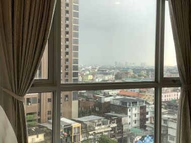 ขายด่วน! (พร้อมผู้เช่า) Sky Walk เพียง 7,900,000บาท ค่าโอนคนละครึ่ง 2 ห้องนอน 1 ห้องน้ำ 50ตรม. ใกล้ BTS พระโขนง เฟอร์นิเจอร์ครบพร้อมเข้าอยู่ (ราคาต่อรองได้) PROP000299