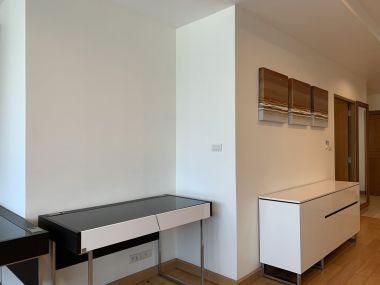 ปล่อยเช่า ! Sathon Gardens  25,000 บาท/เดือน  1 Bedroom  1 ห้องน้ำ ขนาด 65 ตร.ม. ใกล้  BTS ลุมพีนี รหัส 2990