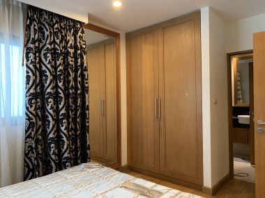 ปล่อยเช่า ! Sathon Gardens  25,000 บาท/เดือน  1 Bedroom  1 ห้องน้ำ ขนาด 65 ตร.ม. ใกล้  BTS ลุมพีนี รหัส 2990