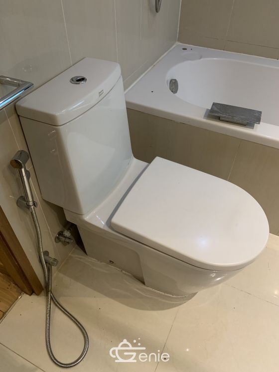 For Rent ! Sathon Gardens 25,000 baht/month 1 Bedroom 1 Bathroom Size 65 sq.m. Near BTS Lumpini Code 2990
