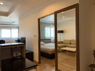 ปล่อยเช่า ! Sathon Gardens  25,000 บาท/เดือน  1 Bedroom  1 ห้องน้ำ ขนาด 65 ตร.ม. ใกล้  BTS ลุมพีนี รหัส 2991