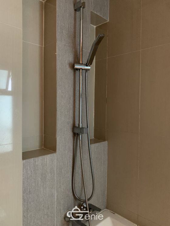 For Rent ! Sathon Gardens 25,000 baht/month 1 Bedroom 1 Bathroom Size 65 sq.m. Near BTS Lumpini Code 2991