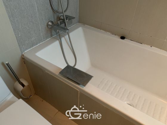 For Rent ! Sathon Gardens 25,000 baht/month 1 Bedroom 1 Bathroom Size 65 sq.m. Near BTS Lumpini Code 2991