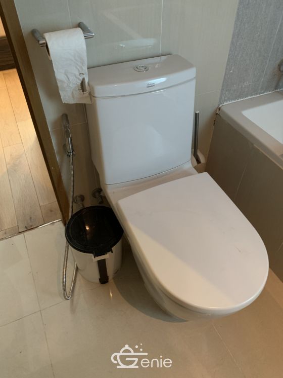 For Rent ! Sathon Gardens 25,000 baht/month 1 Bedroom 1 Bathroom Size 65 sq.m. Near BTS Lumpini Code 2991