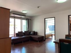 For Rent ! Navin Court 40,000baht/month 2 Bedroom 2 Bathroom Size 93 sq.m. Near BTS Phloen Chit Code 2993