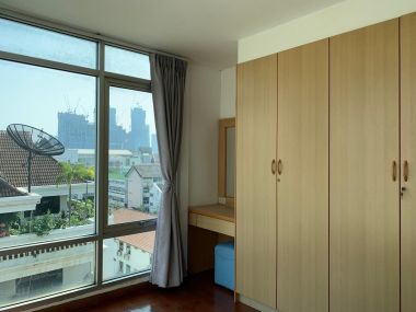 ปล่อยเช่า ! Navin Court  40,000 บาท/เดือน  2 นอน  2 ห้องน้ำ  ขนาด 93 ตร.ม. ใกล้  BTS เพลินจิต รหัส 2993