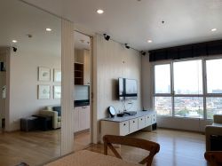 For Rent ! Sathon Gardens 30,000 baht/month 2 Bedroom 2 Bathroom Size 70 sq.m. Near BTS Krungthonburi Code 2997